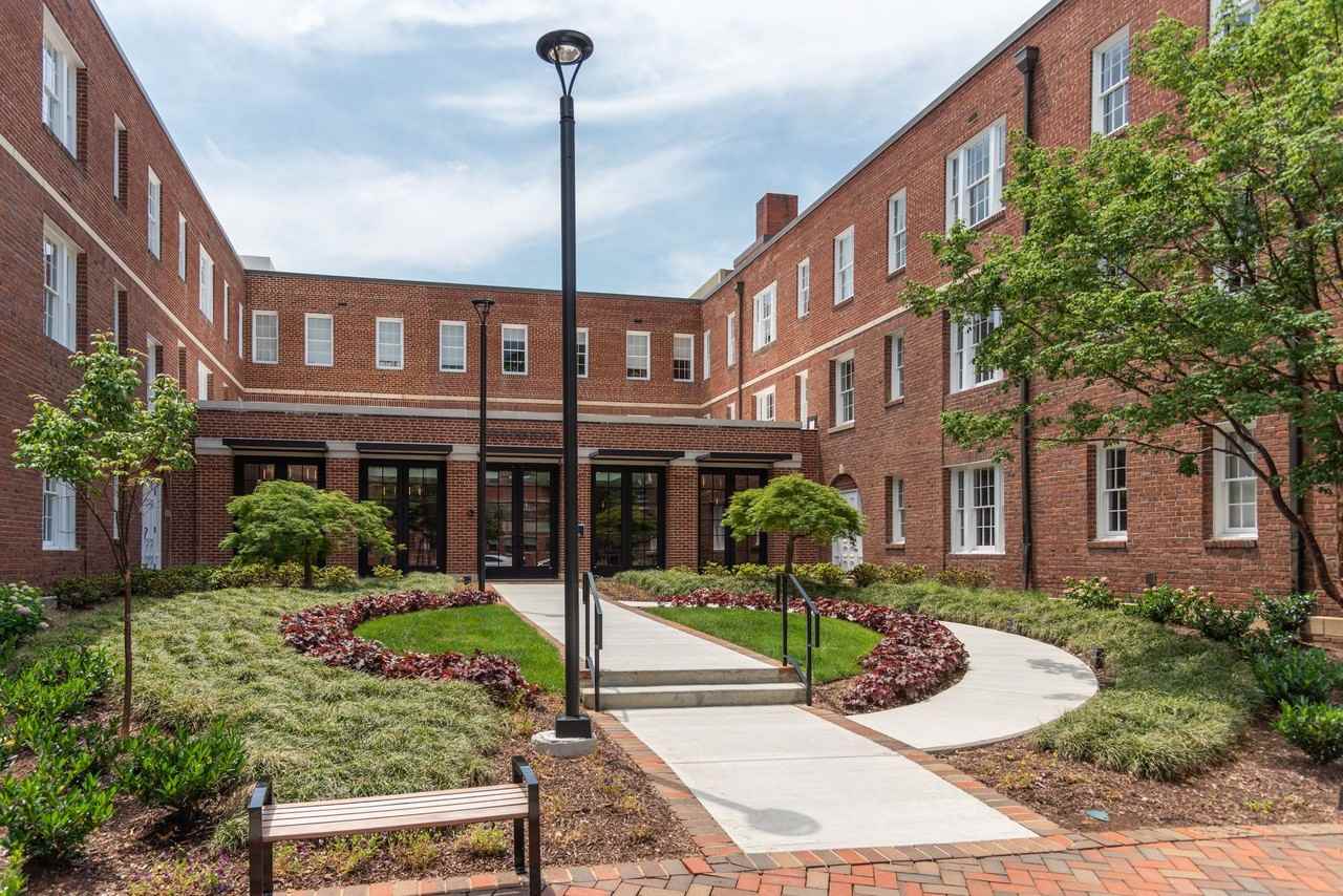 Highbridge - Photo 3 of 50