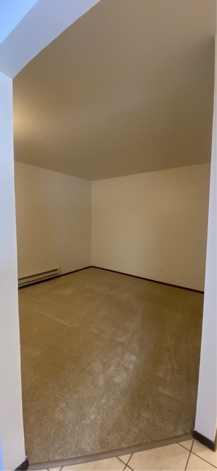 FOREST VIEW MANOR - Photo 2 of 39