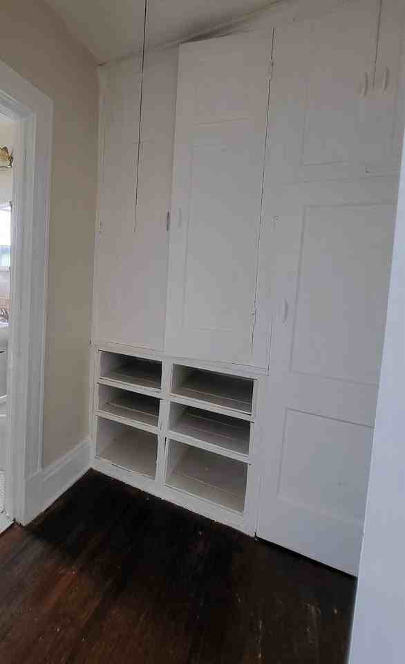 90 North Pearl Street - Photo 6 of 7