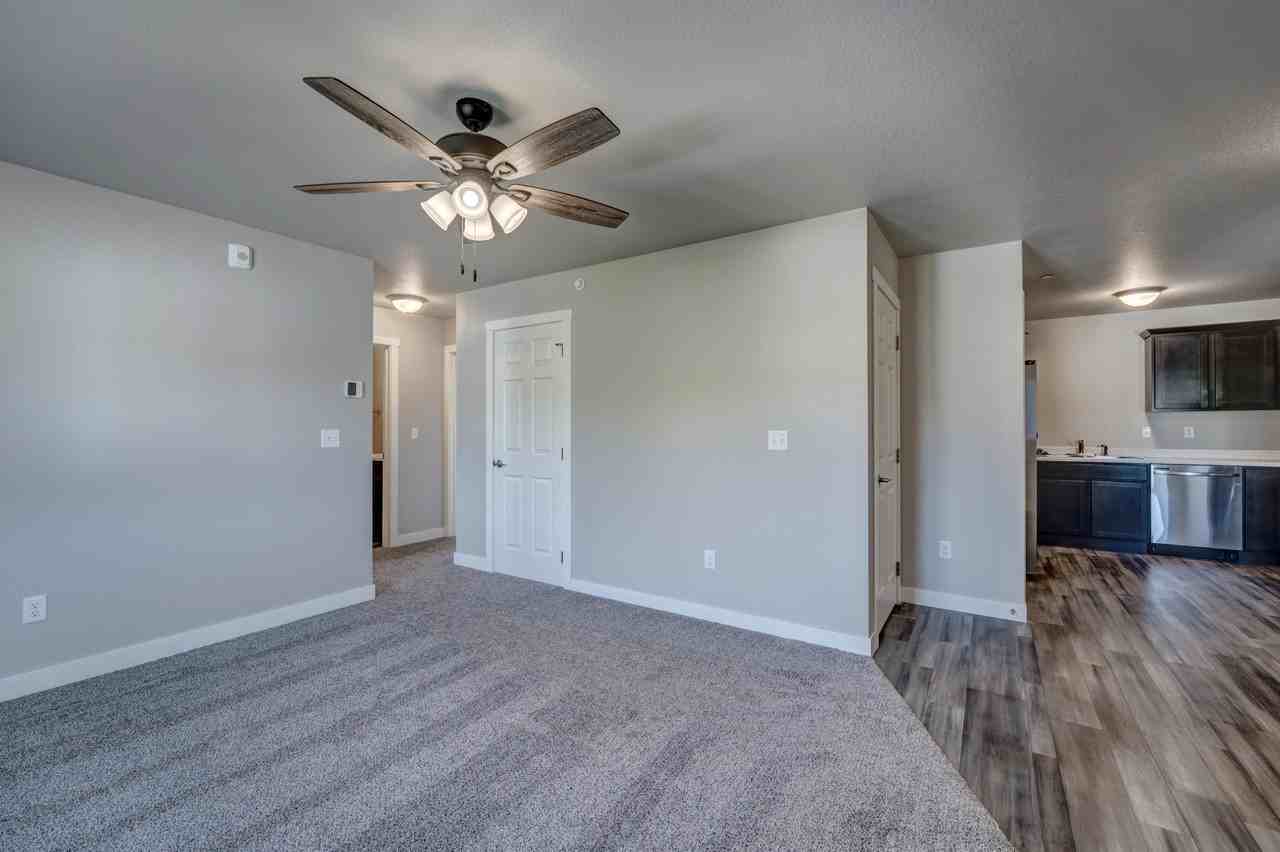 4817 5th Street - Photo 4 of 10