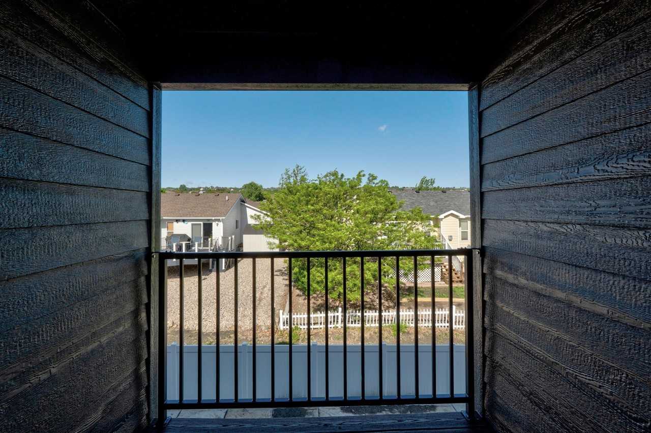 4817 5th Street - Photo 6 of 10