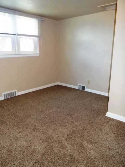 1117 N 24th St - Photo 6 of 7
