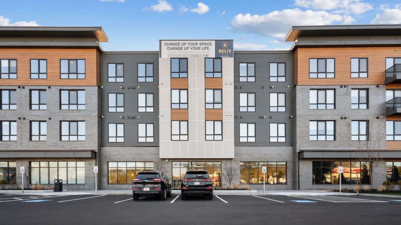 Helix - Photo 4 of 49