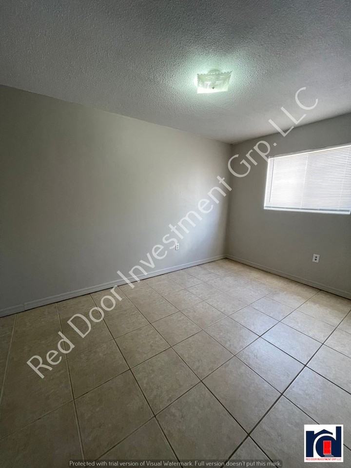 Robinswood Apartments, Robinswood 800 N Hastings St, Orlando, FL