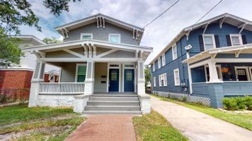 featured image of 2803 College St