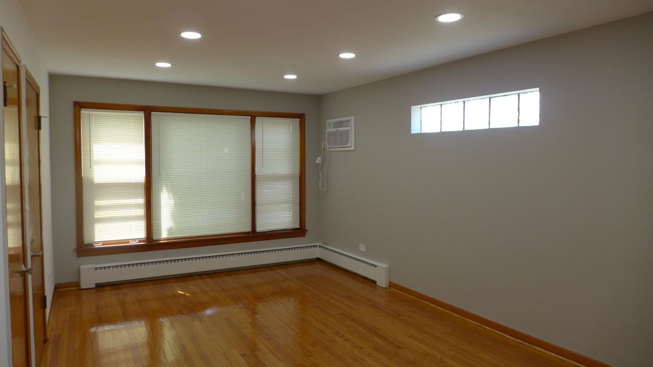 7430 Diversey - Photo 3 of 23