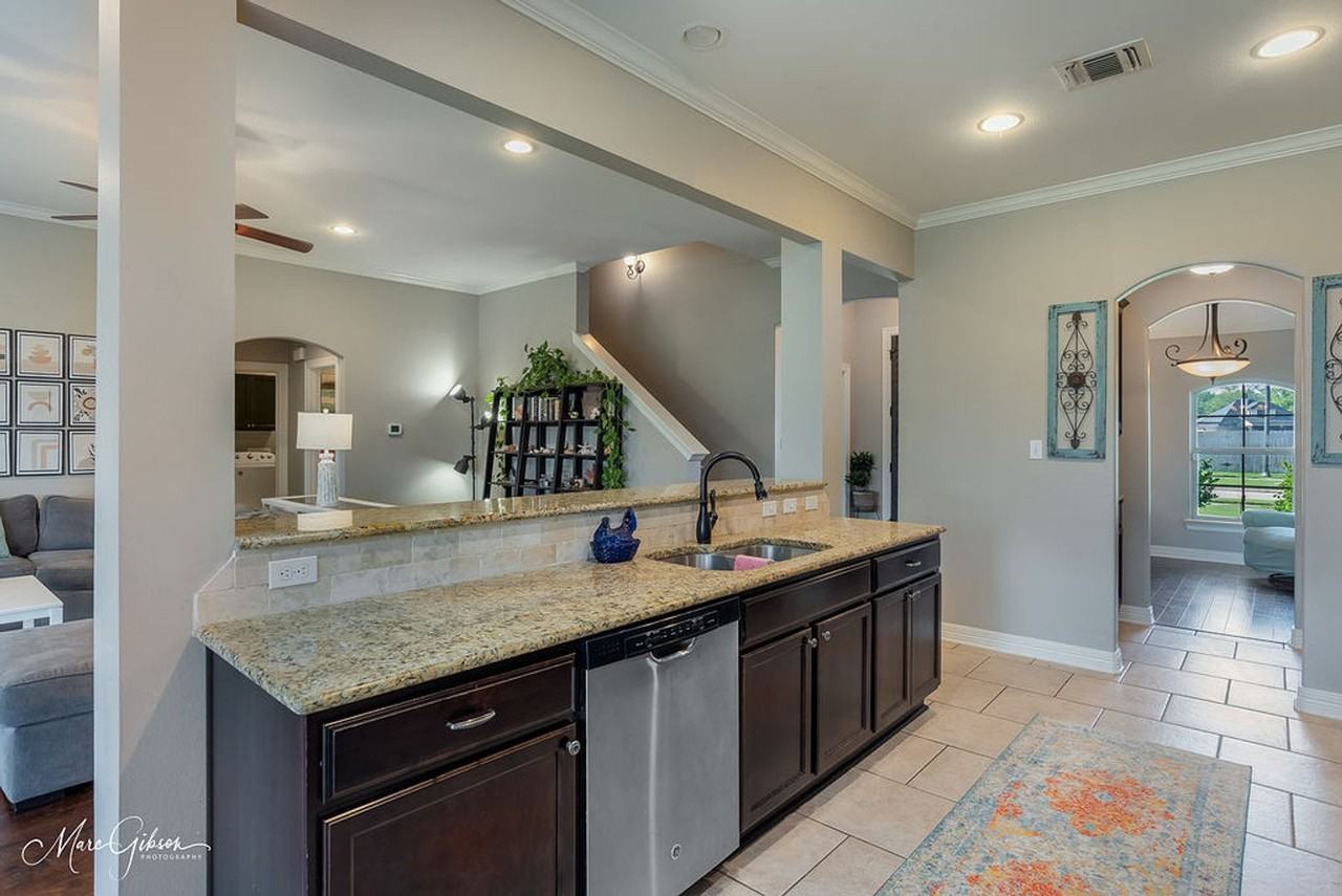 2345 Tallgrass Cir - Photo 5 of 26