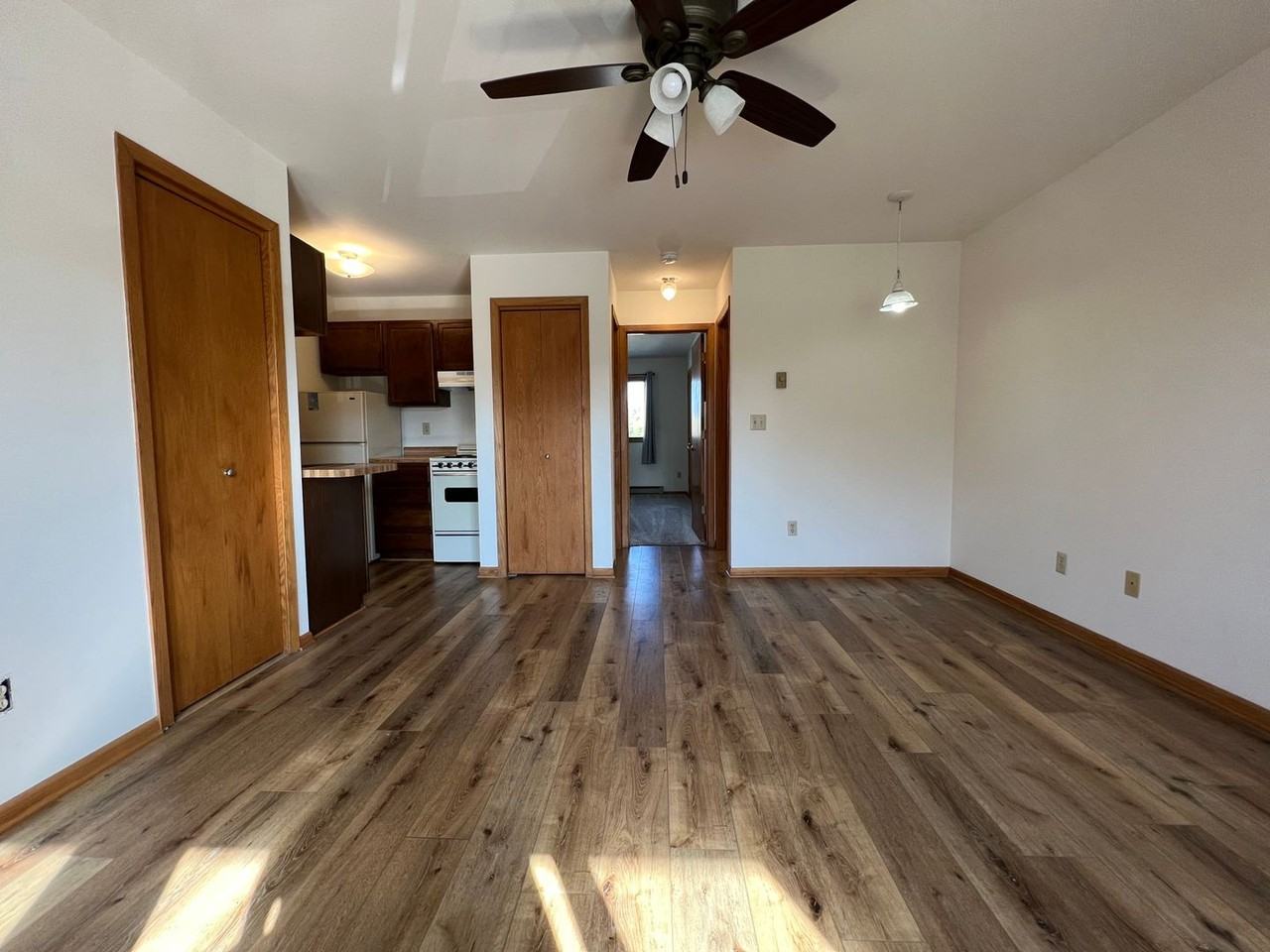 221 19th Ave Sw #17 - Photo 2 of 19