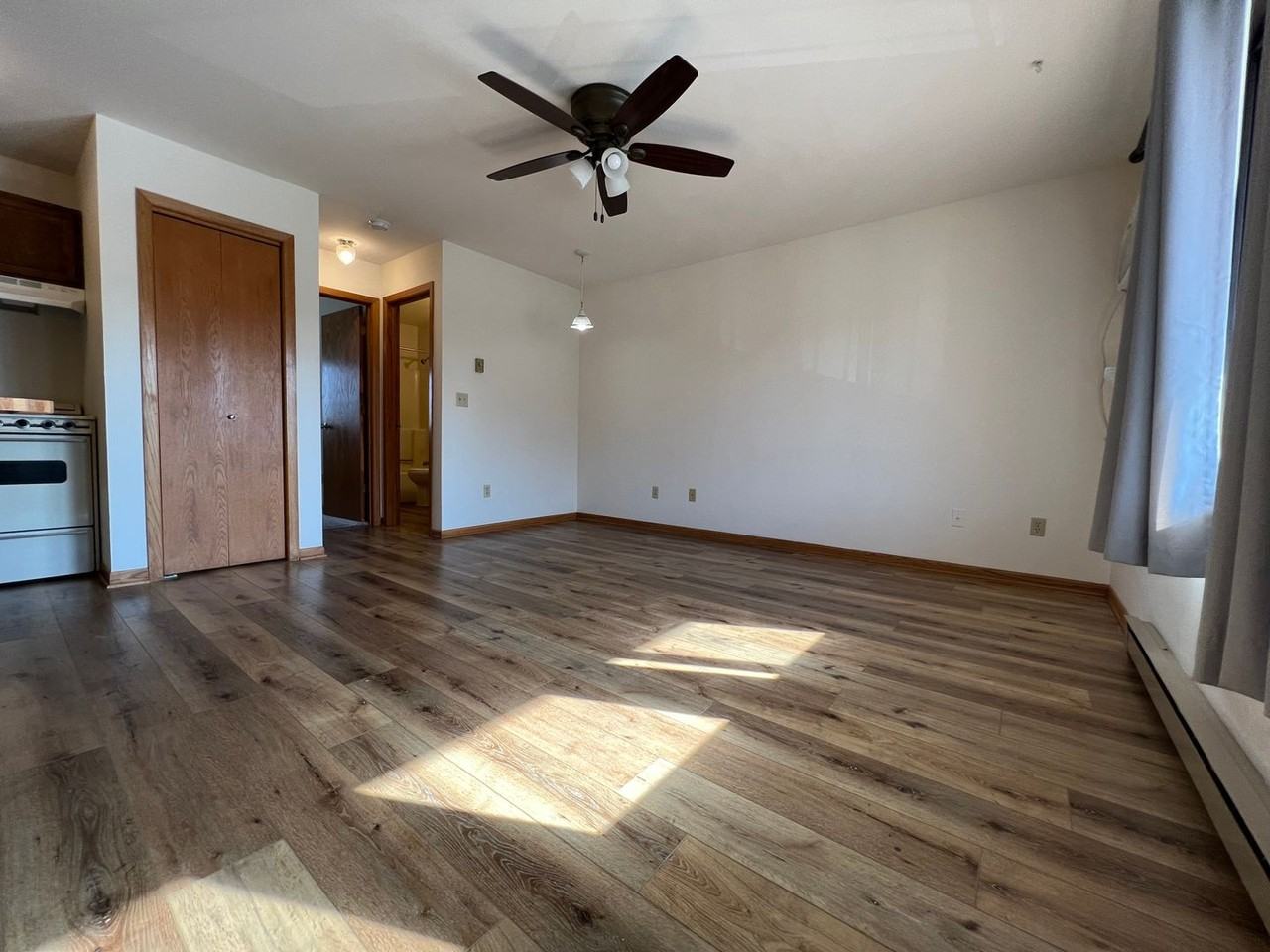 221 19th Ave Sw #17 - Photo 3 of 19