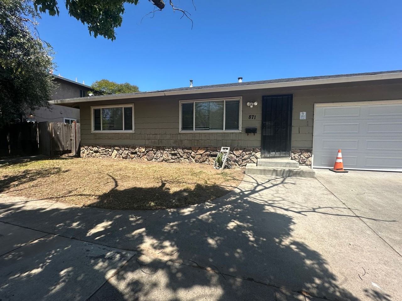 0313 - El Cerito Way 871 - Photo 2 of 17