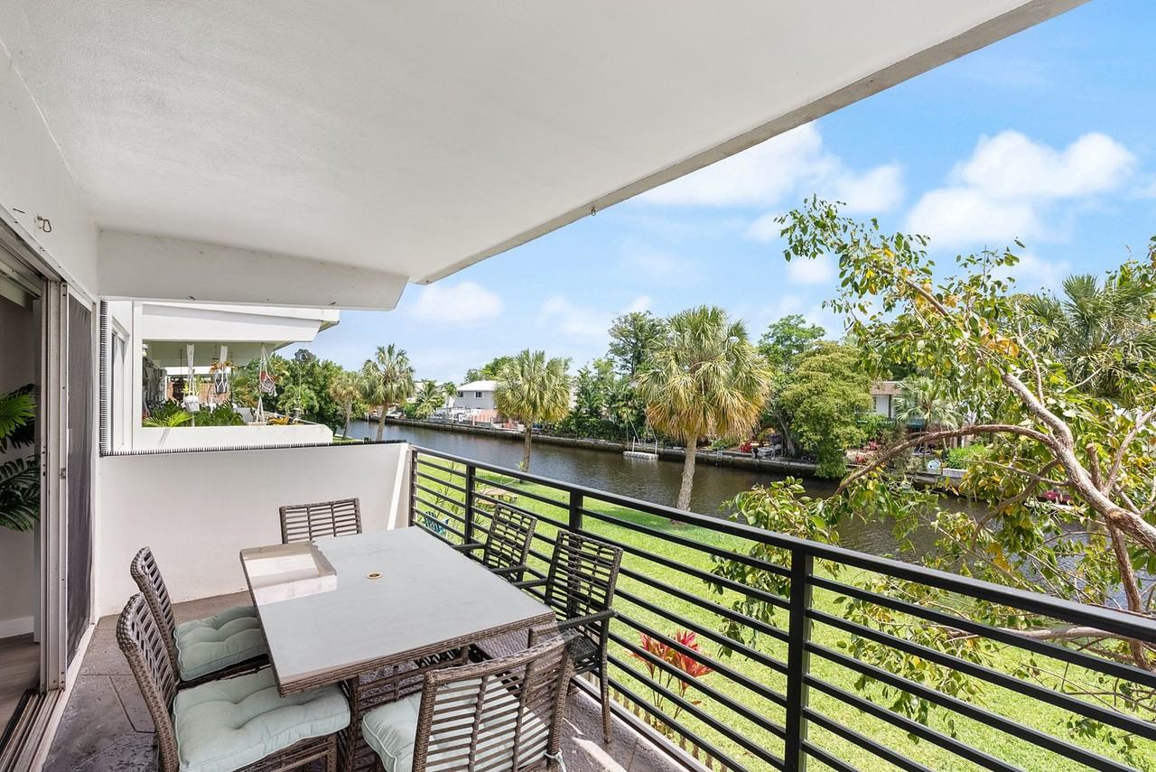 ACS 550 LLC - Photo 6 of 7