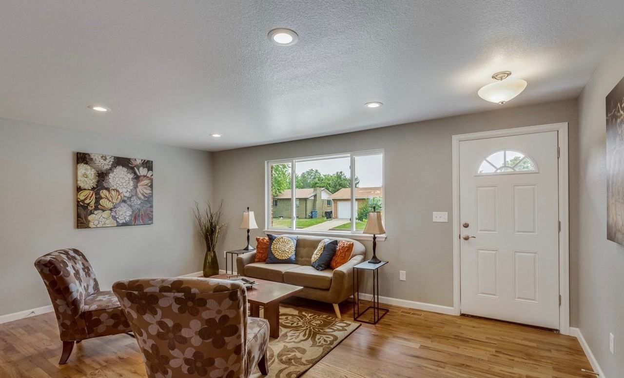 1808 Queens Dr - Photo 4 of 20