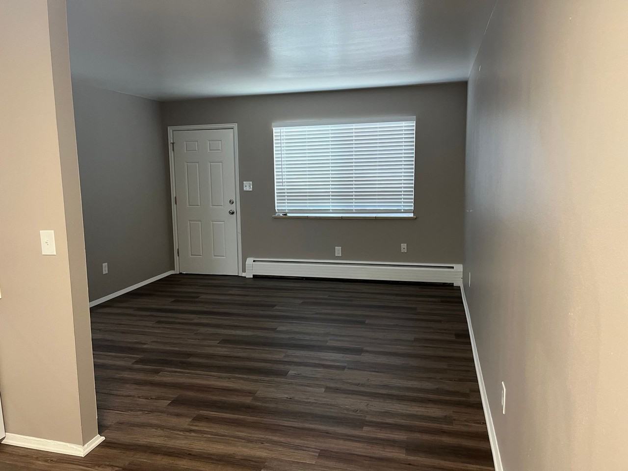 8355 W 9th Ave - Photo 6 of 11