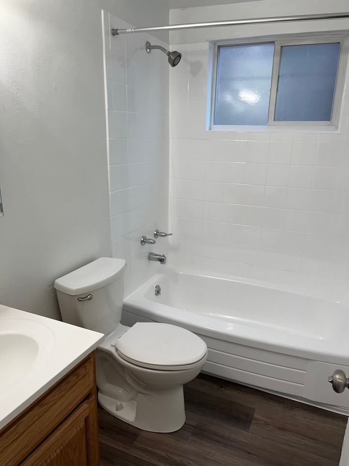 8355 W 9th Ave - Photo 7 of 11