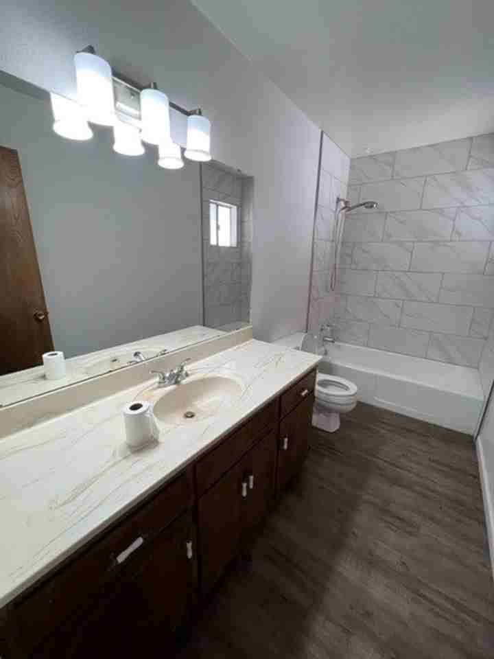 1622 S Bradley St - Photo 6 of 21