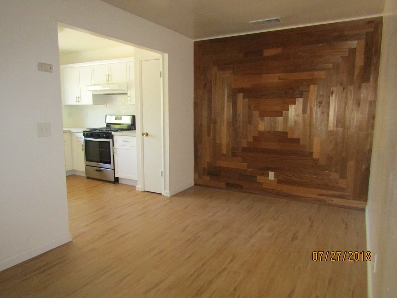 416 Korbel Pl - Photo 3 of 11