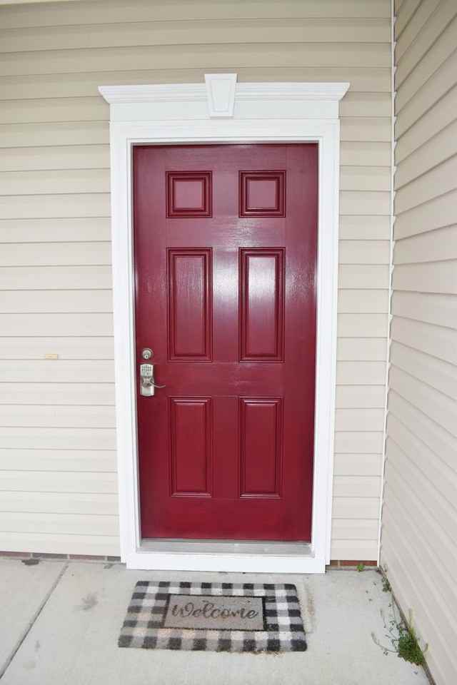 38 Hanson Ct - Photo 3 of 33