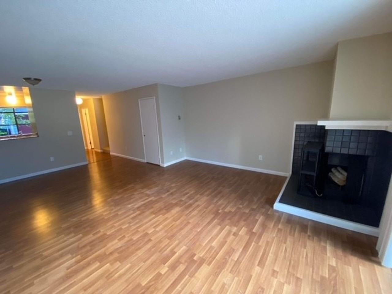 412 Barnegat Ln - Photo 3 of 18