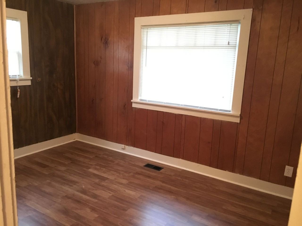 4555 Ne 85th Ave - Photo 5 of 16