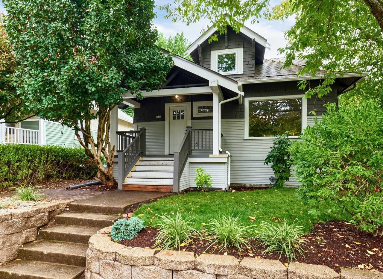 2626 Se 49th Ave - Photo 2 of 27