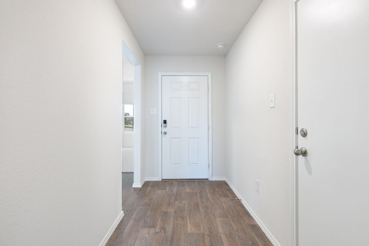 8103 Autares Glade - Photo 4 of 27