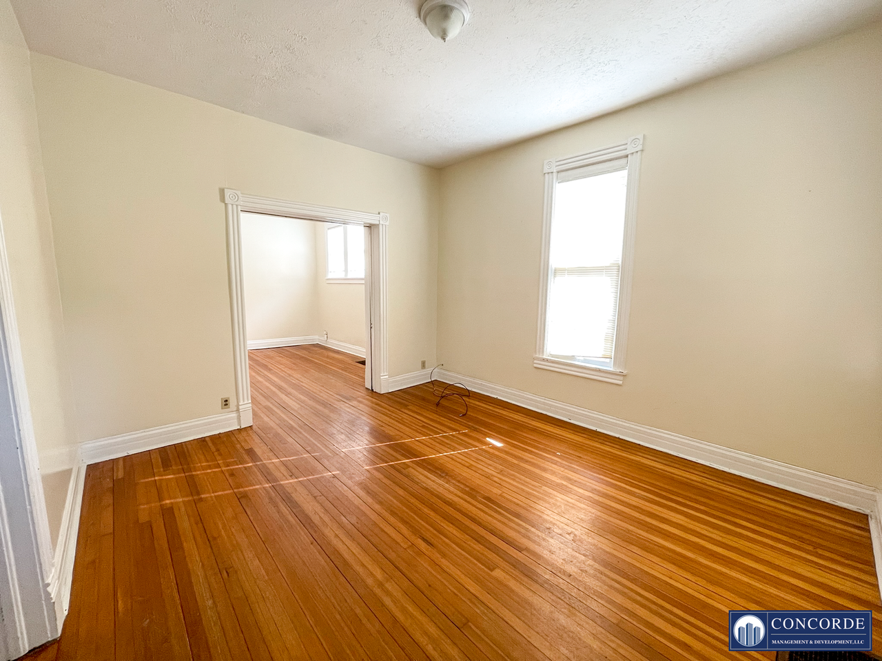 930 F St - Photo 7 of 15