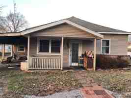 featured image of 902 W Pine St