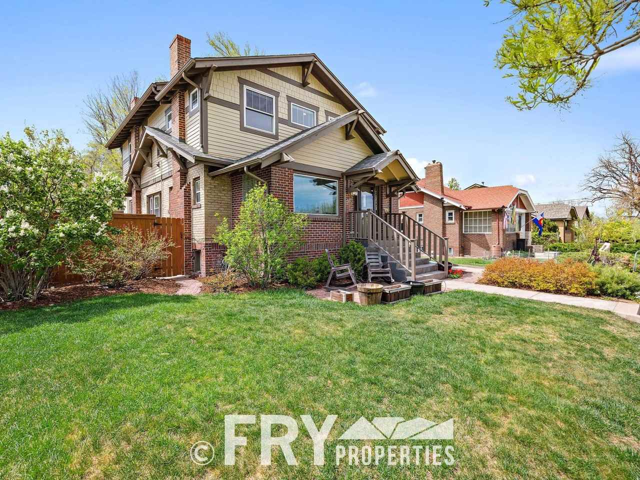 4531 King St - Photo 3 of 30