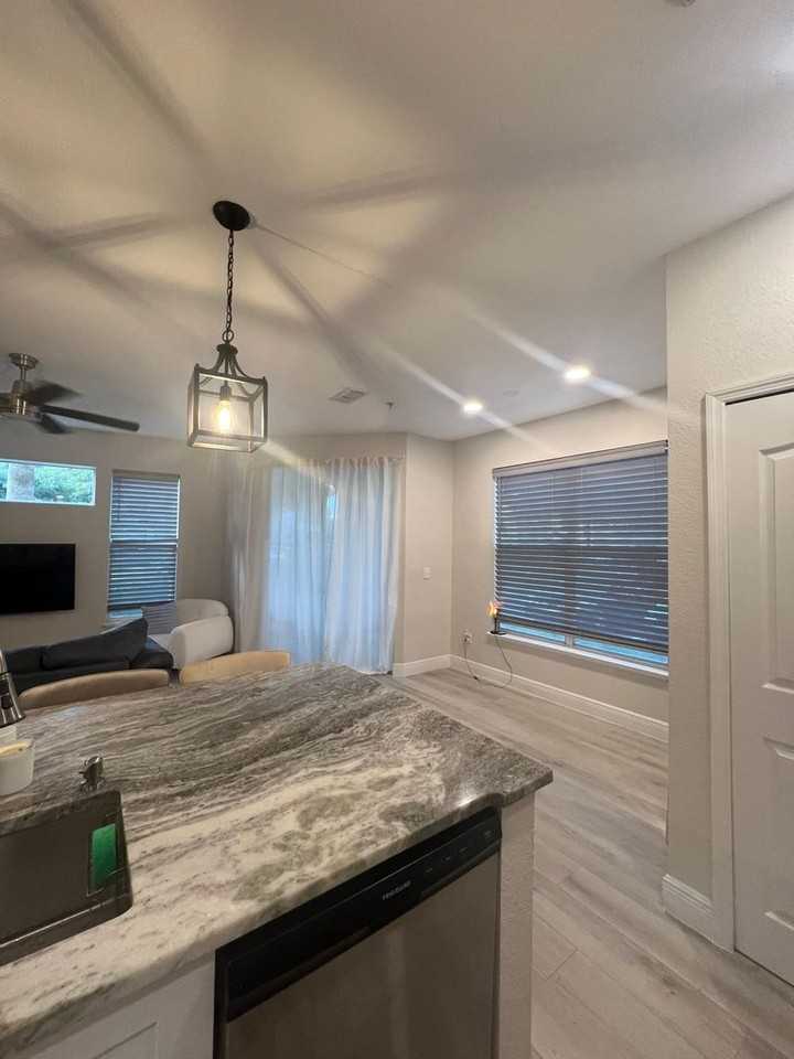 2718 Maitland Crossing Way - Photo 5 of 16