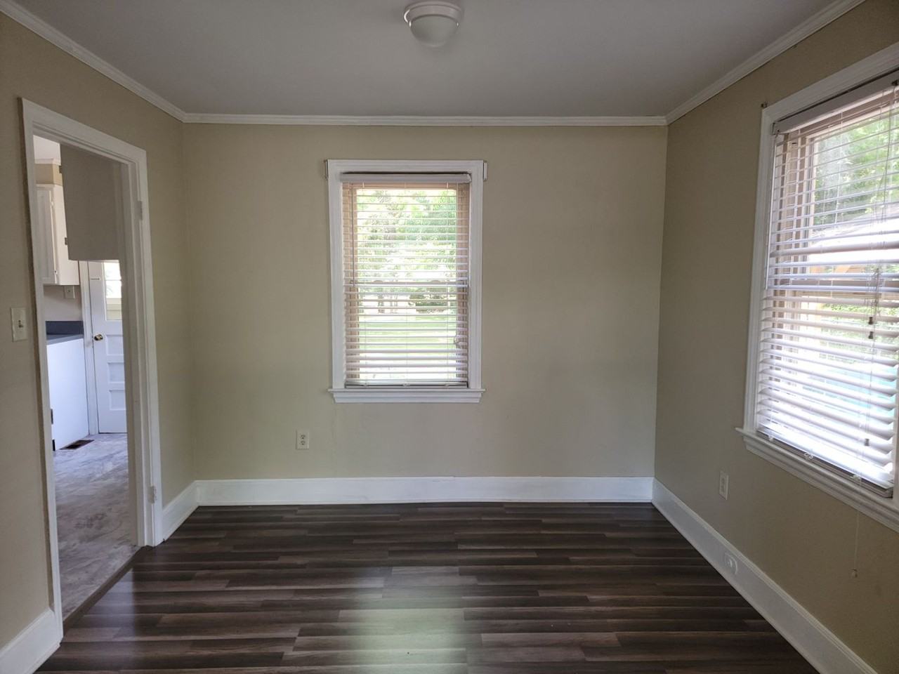 1521 Columbia Rd - Photo 3 of 13