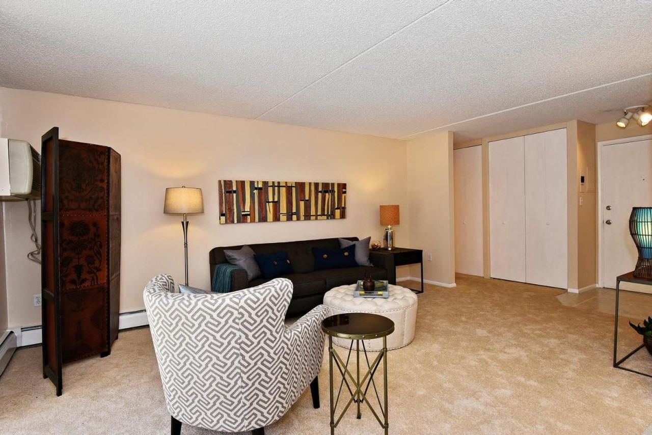 1267 N Lafayette St - Photo 2 of 19