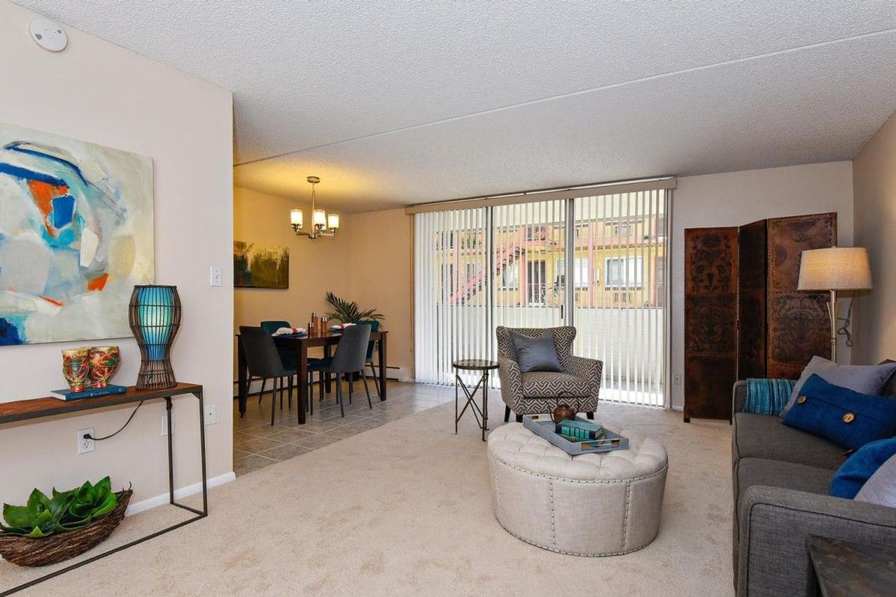1267 N Lafayette St - Photo 4 of 19
