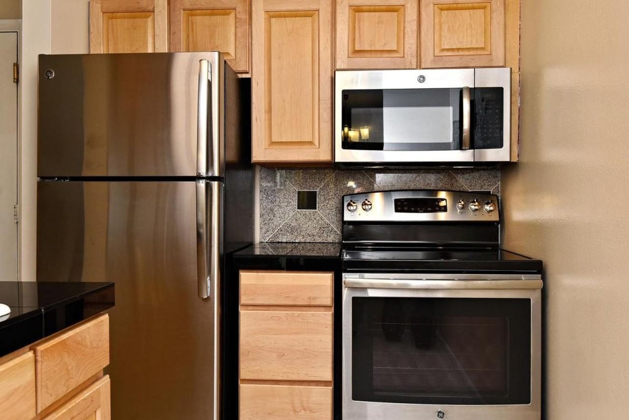 1267 N Lafayette St - Photo 7 of 19