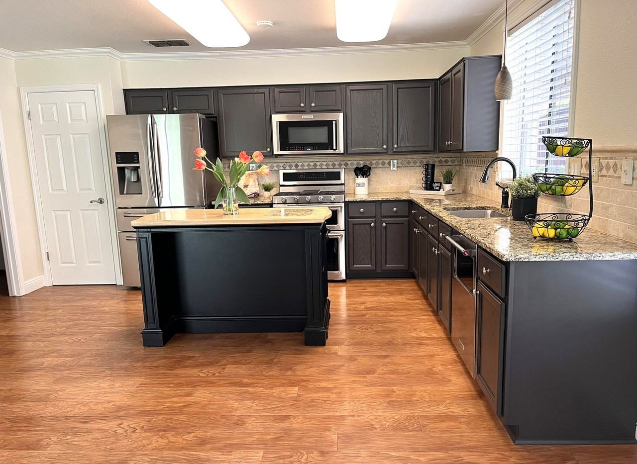 1936 Hillock Ct - Photo 2 of 18