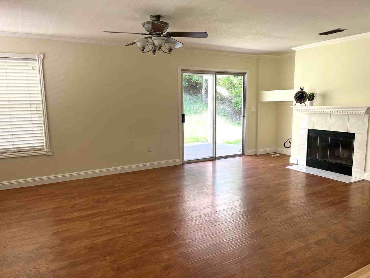 1936 Hillock Ct - Photo 5 of 17