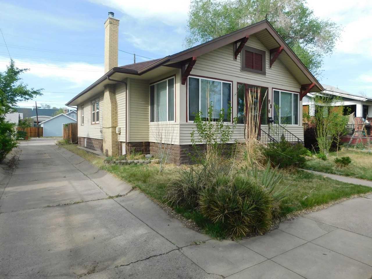 930 Ouray Ave - Photo 2 of 24
