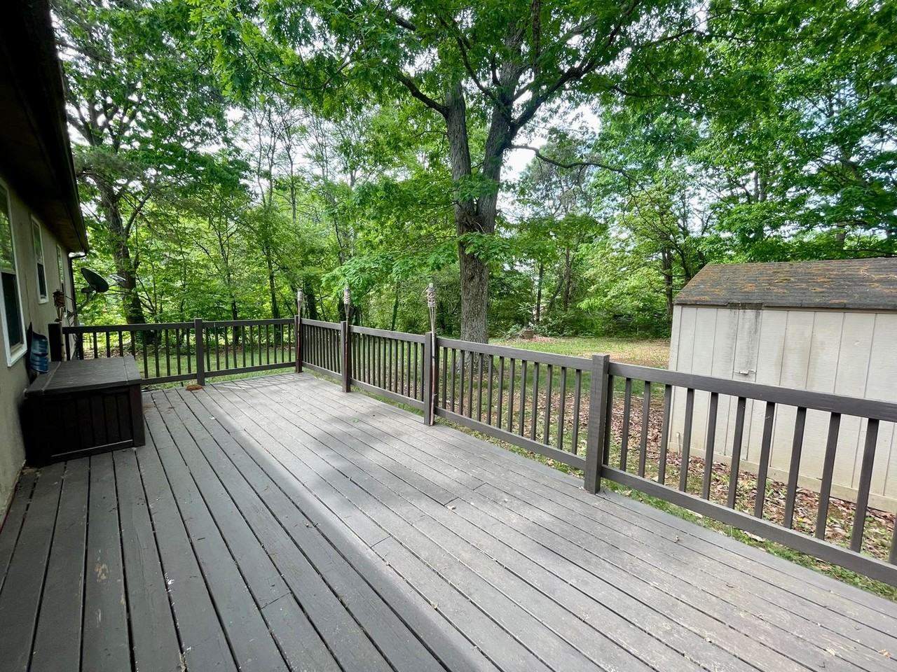 1302 Wisecarver Rd - Photo 2 of 10