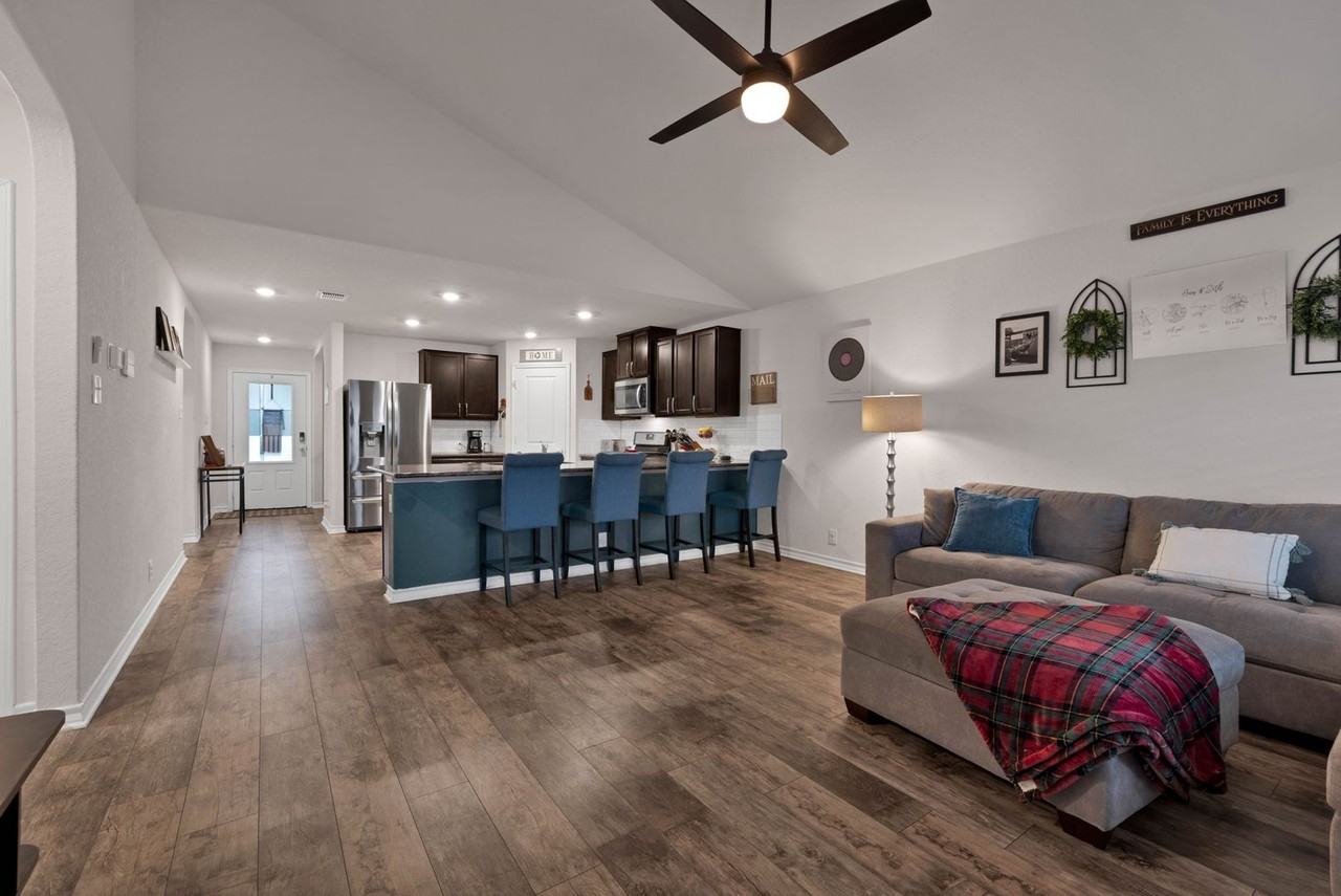 14722 Goldfinch Way - Photo 6 of 26