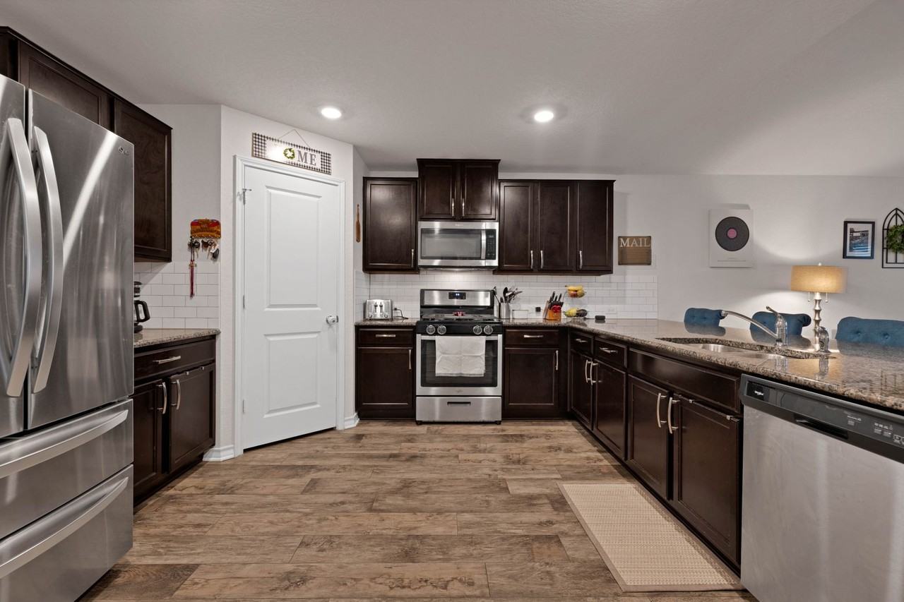 14722 Goldfinch Way - Photo 7 of 26
