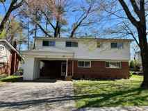 912 Hoyt St - Photo 1 of 1