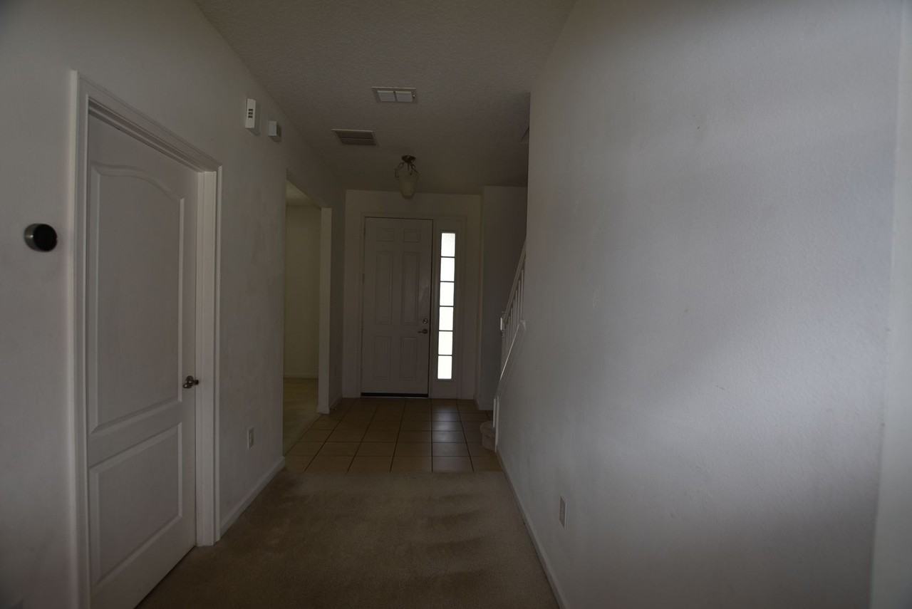 2279 Sabastian St - Photo 7 of 32