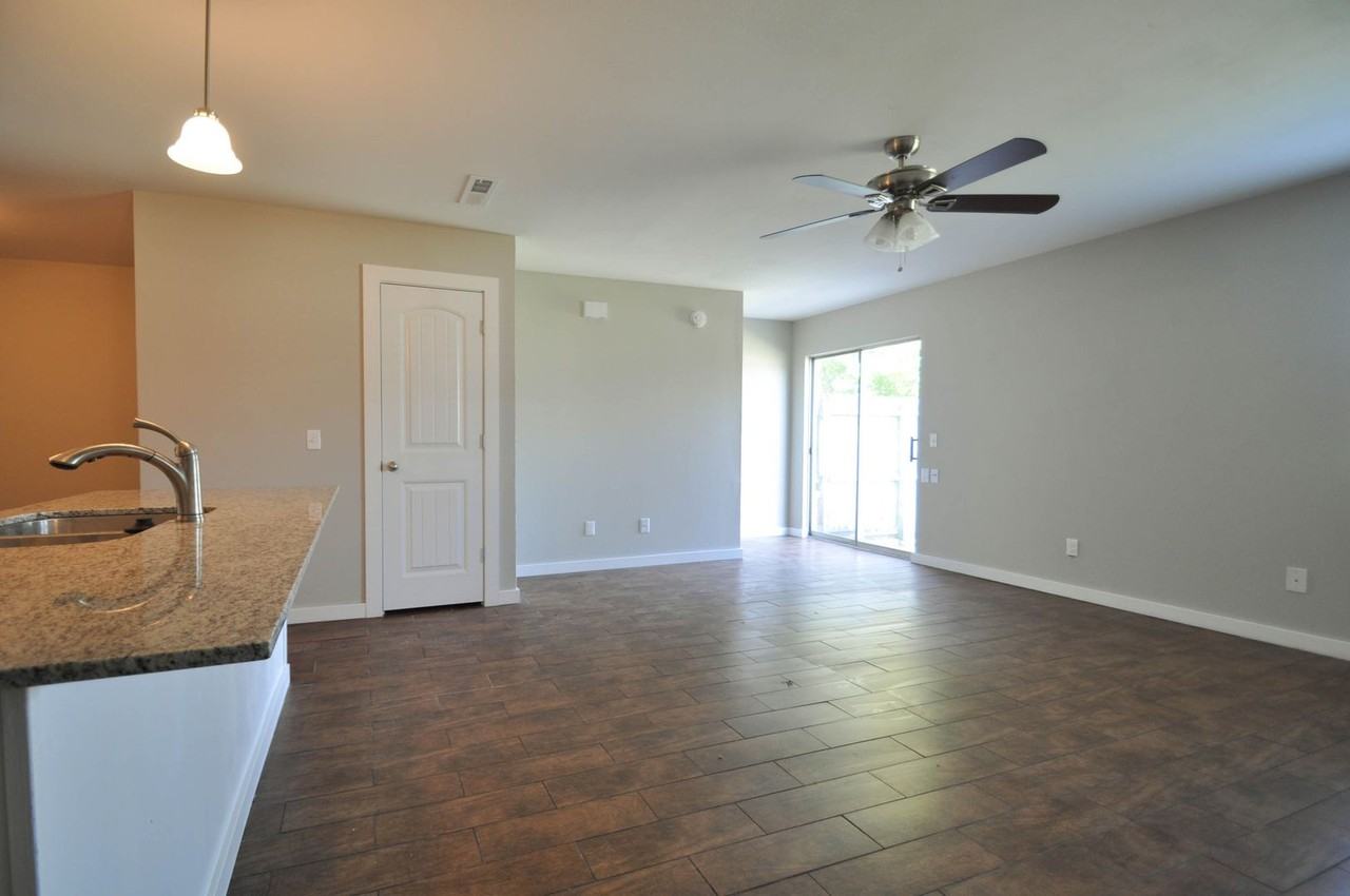 3048/3050 Mica - Photo 2 of 27