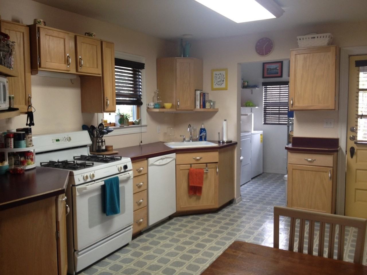 4709 Avenue H - Photo 3 of 17