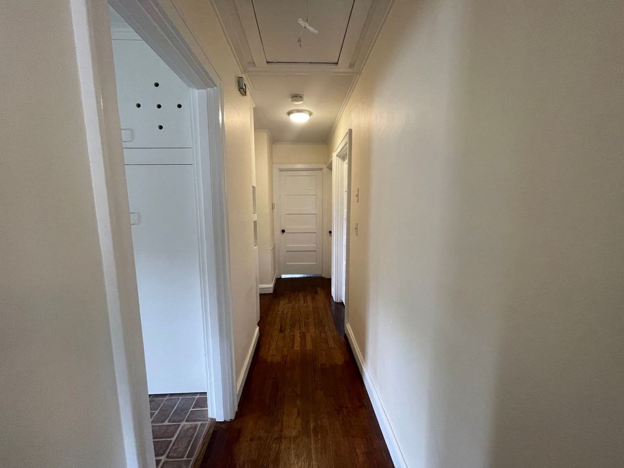 216 Pennsylvania Ave - Photo 7 of 10
