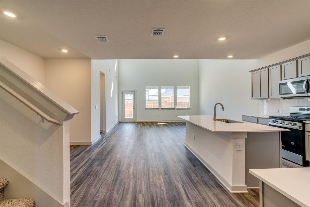 200 Cupreata Ln - Photo 6 of 22
