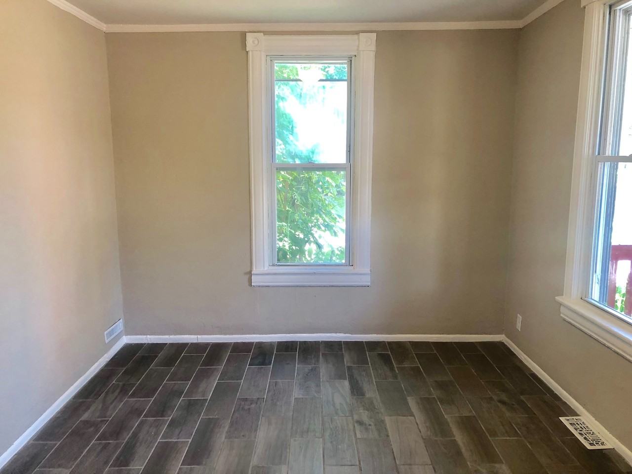 1425 S 15th St - Photo 2 of 19