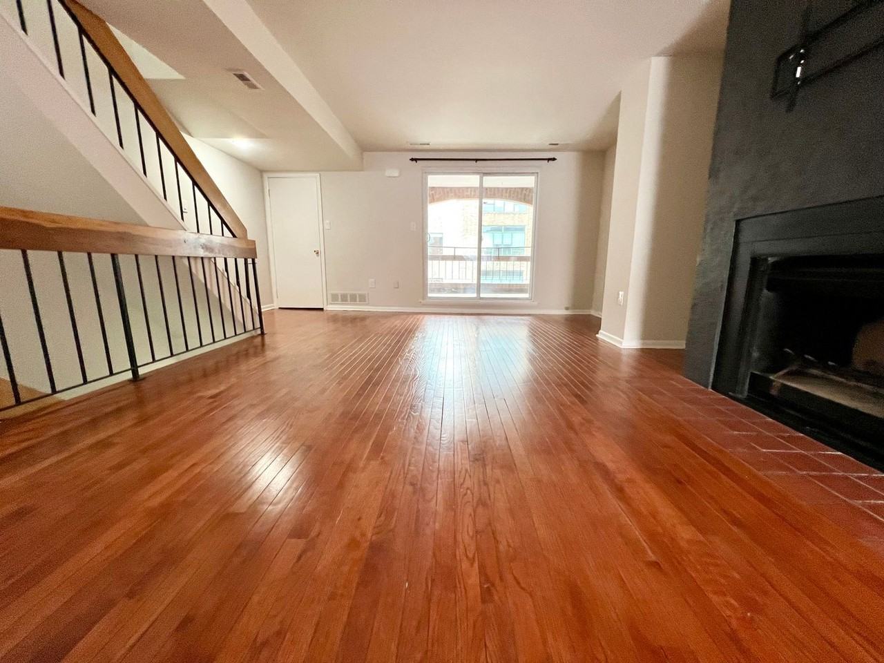 2115 Arch St #B - Photo 4 of 24