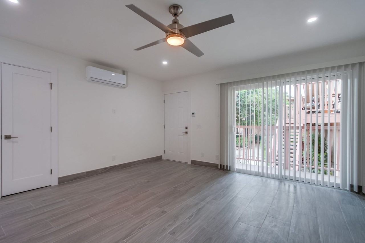 1234 Calle Jules #14 - Photo 6 of 20