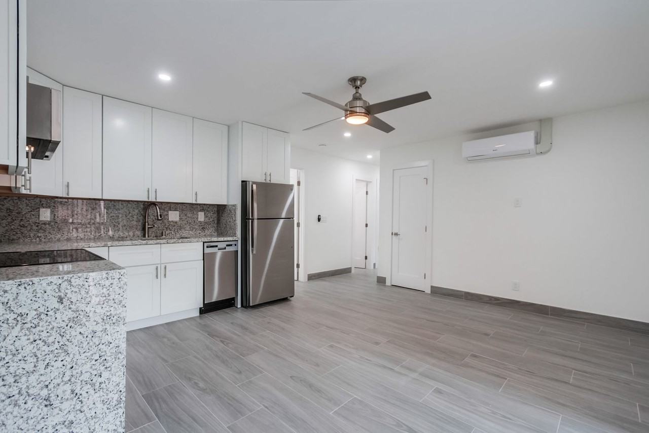 1234 Calle Jules #14 - Photo 2 of 20