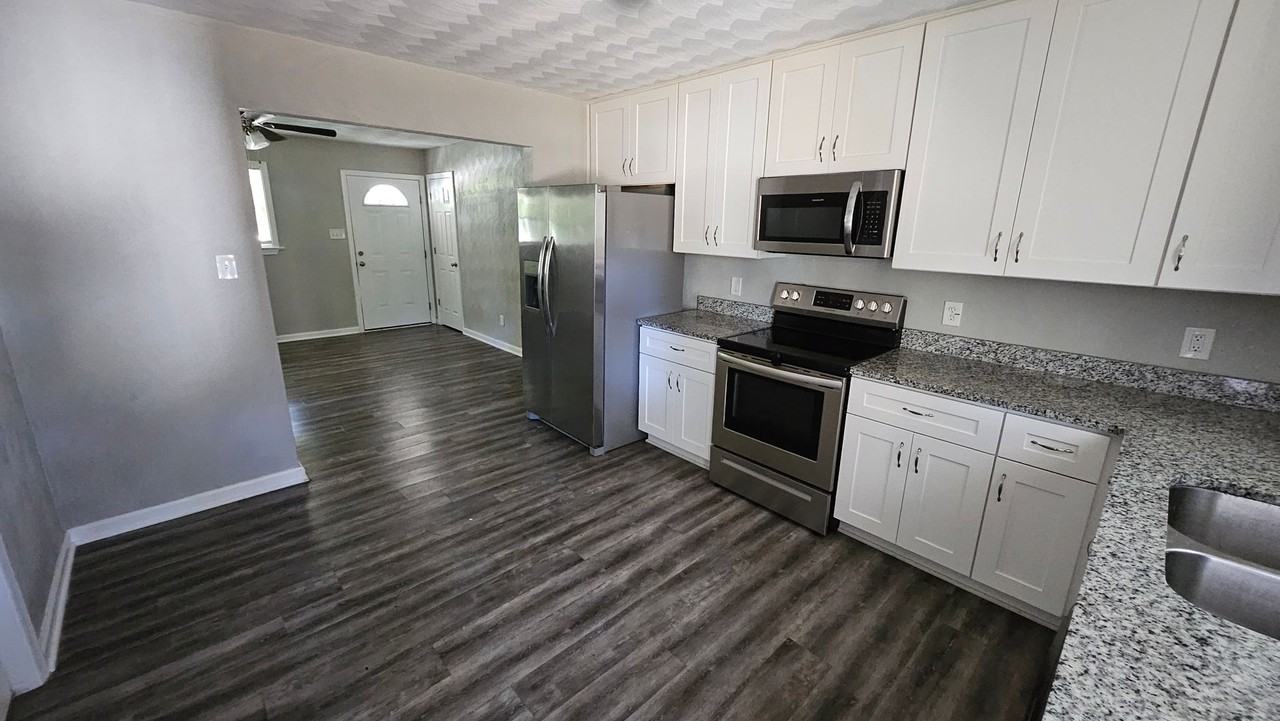 3332 Stilworken Dr - Photo 5 of 17
